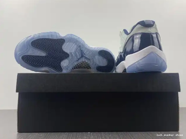 Cheap LUCY Georgetown Low Jordan 11 Retro Air 528895-007 0625